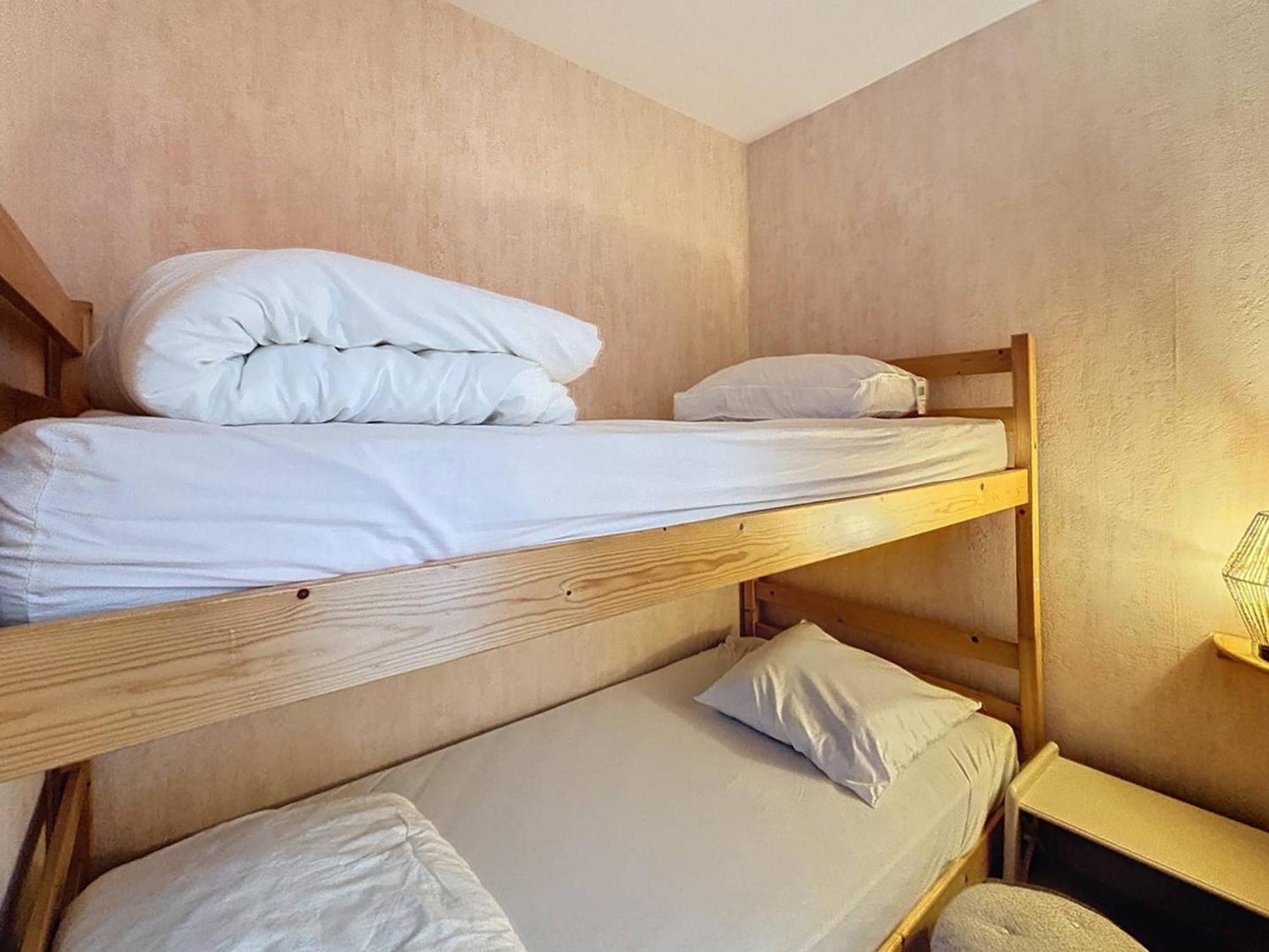 Appartement Familial Centre Ville Avec Parking Et Animaux Permis - Fr-1-465-90 Merville-Franceville-Plage Esterno foto